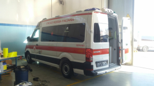 La nuova ambulanza in fase di allestimento 